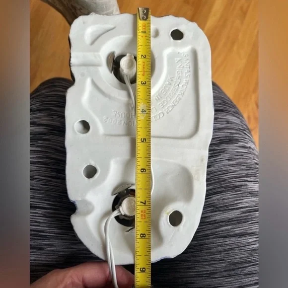 2002 Santa’s Workbench “Knightsbridge Lighthouse” Light-Up Christmas Village - Picture 11 of 13